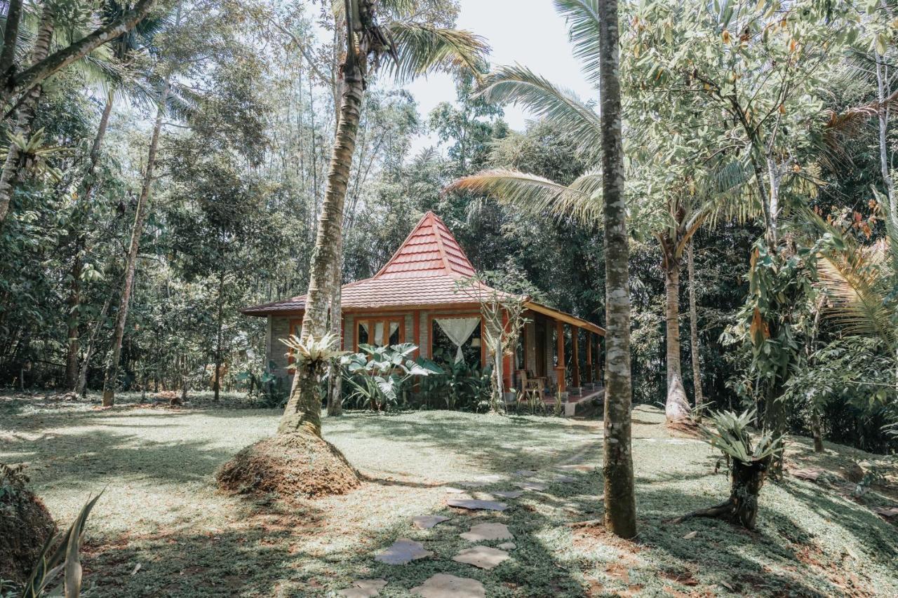 Saridevi Ecolodge Jatiluwih Exterior photo
